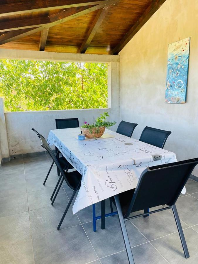 Apartament Oaza Mira Tisno Zewnętrze zdjęcie
