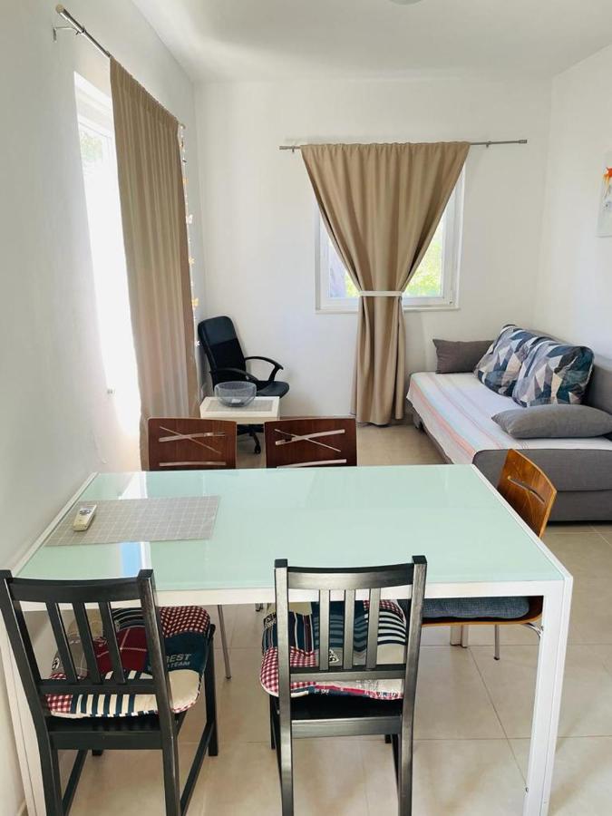 Apartament Oaza Mira Tisno Zewnętrze zdjęcie